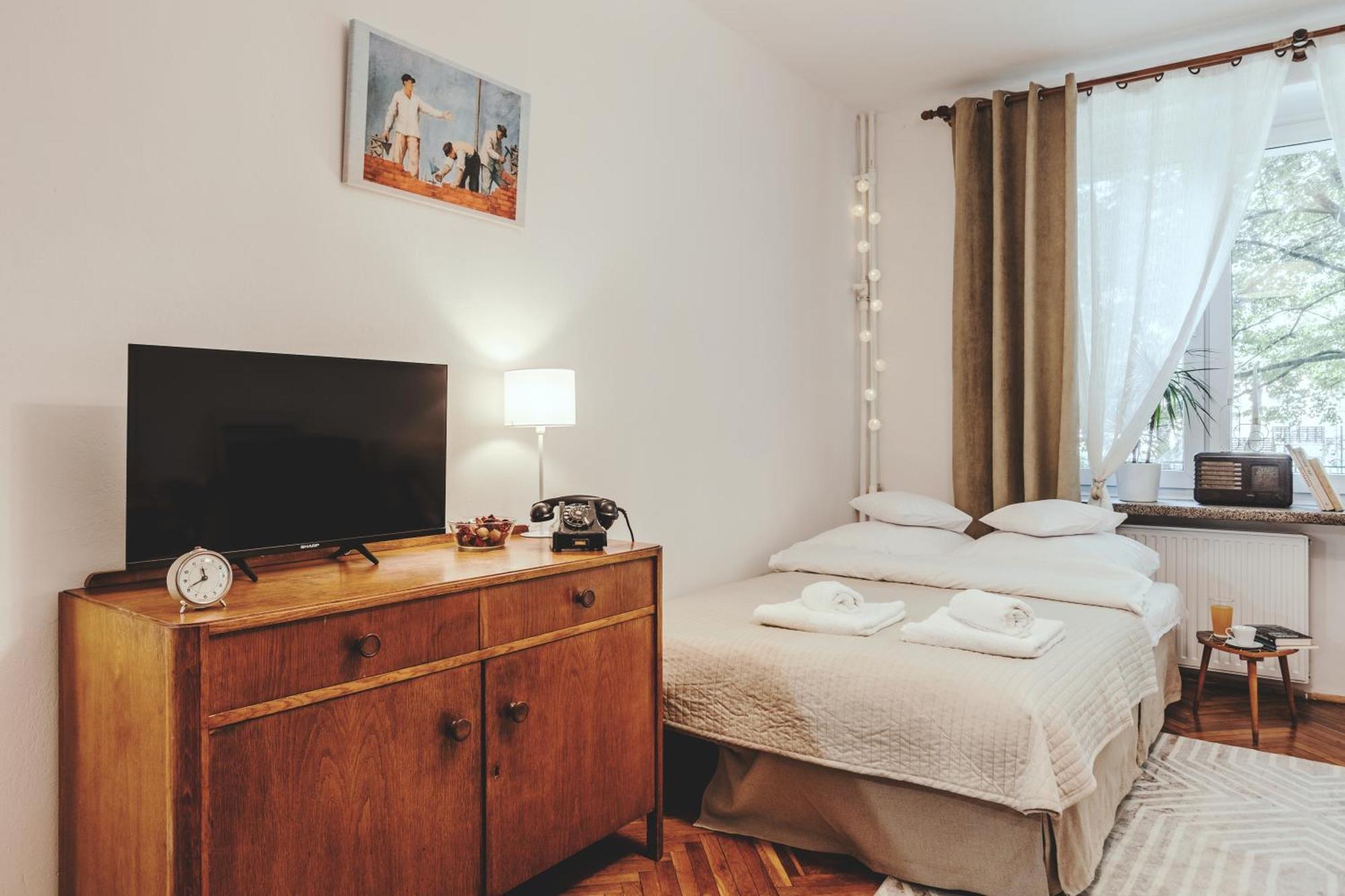 Na Muranowie - Mieszkanie Z Historia I In Muranow - A Flat With Warsaw History Eksteriør billede