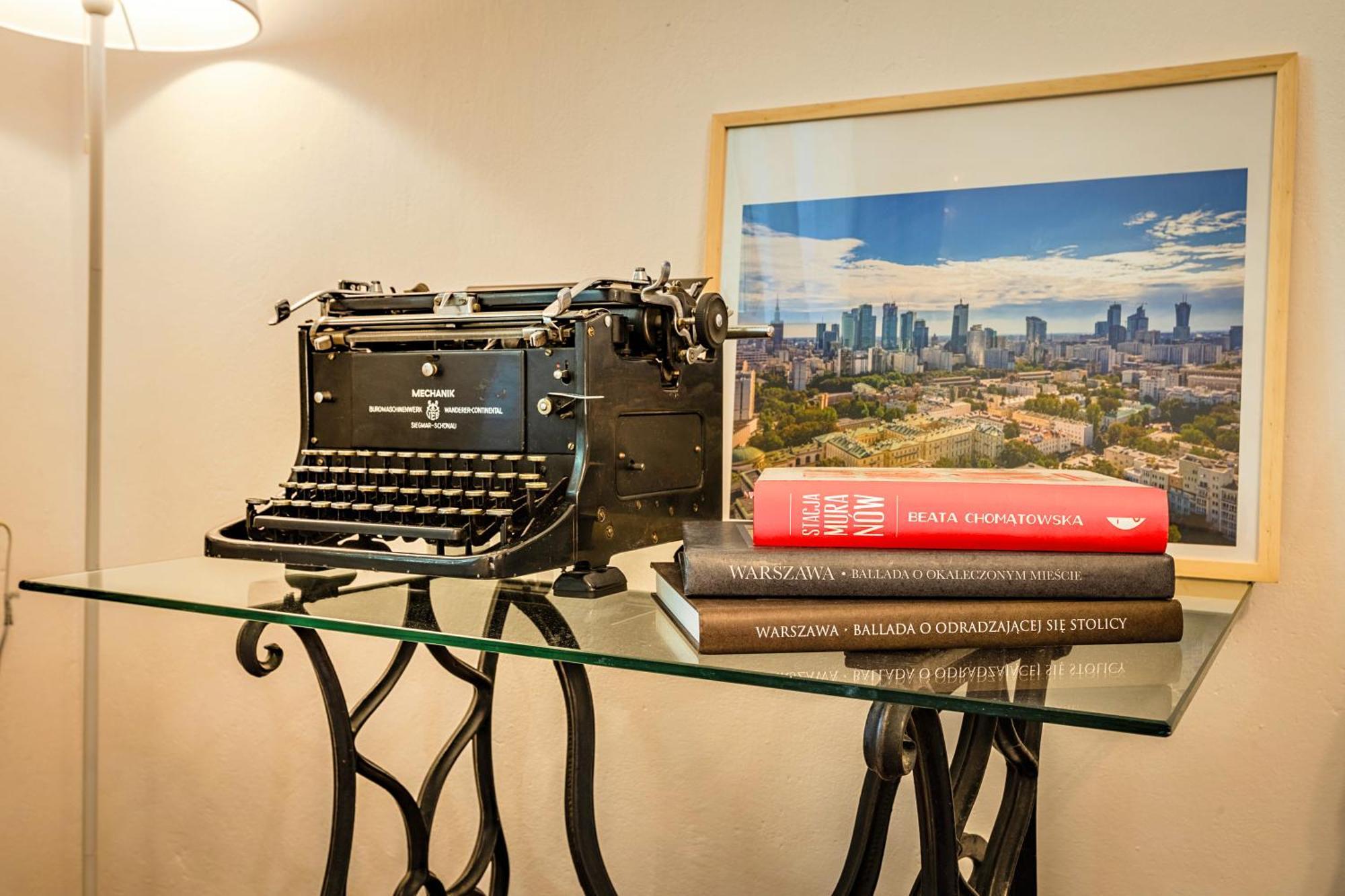 Na Muranowie - Mieszkanie Z Historia I In Muranow - A Flat With Warsaw History Eksteriør billede